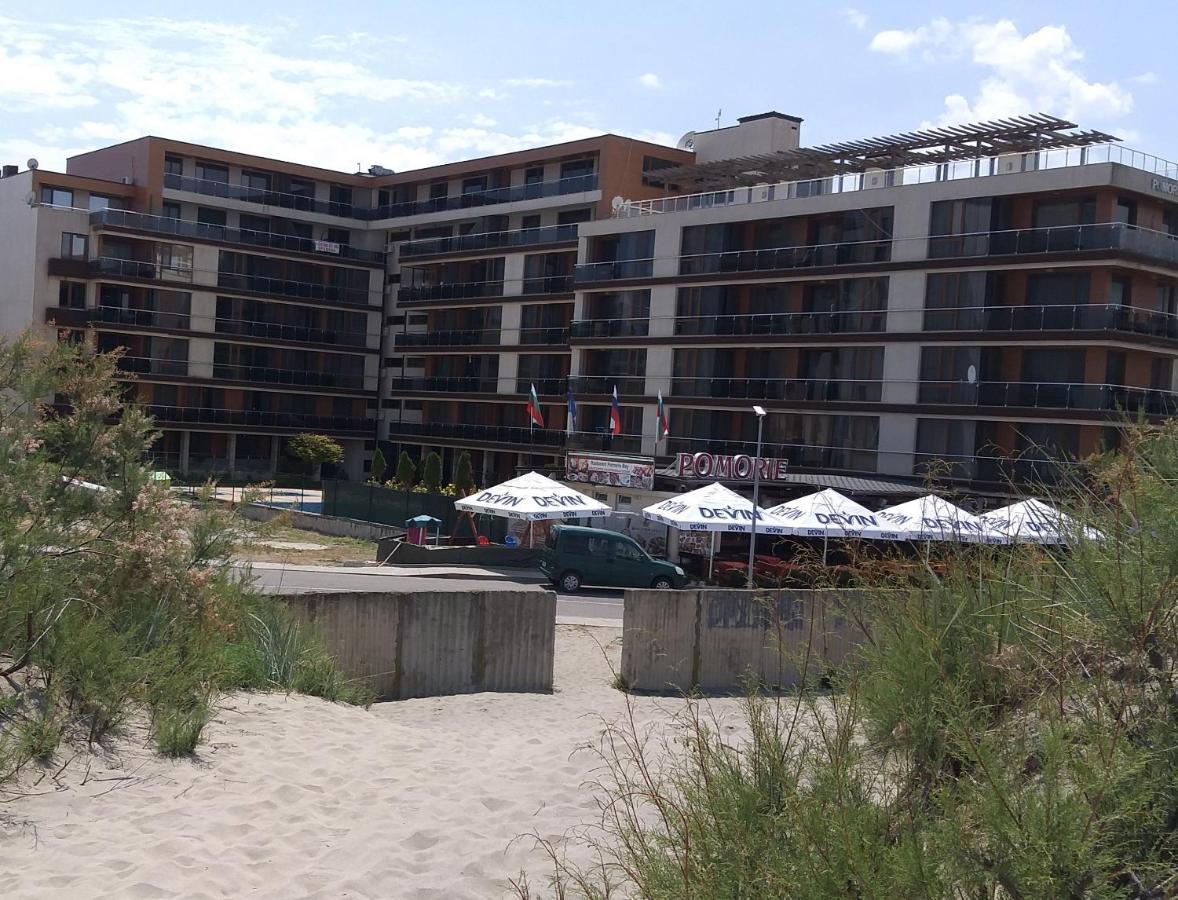 Апартаменти В Помориебей Комплекс Pomorie Exteriér fotografie